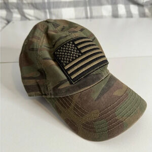 Camo USA flag hat